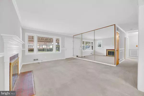 Glen Burnie, MD 21061,1124 MCHENRY DR