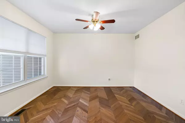 Royersford, PA 19468,70 PRESIDENTIAL DR