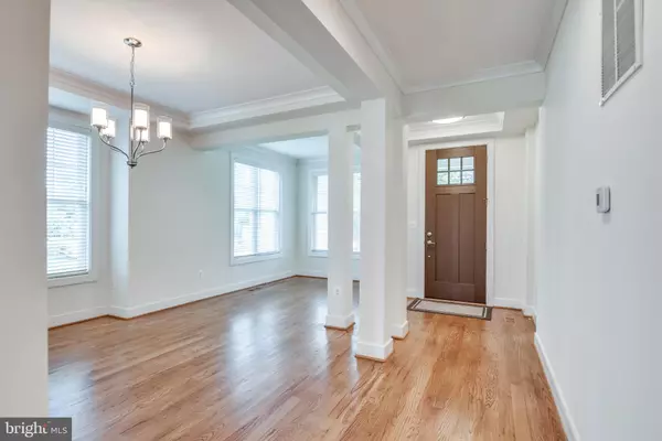 Haymarket, VA 20169,6665 FAYETTE ST