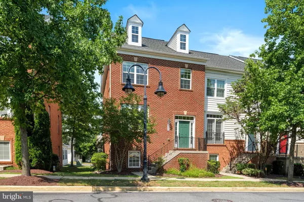 633 SPECTATOR, Landover, MD 20785