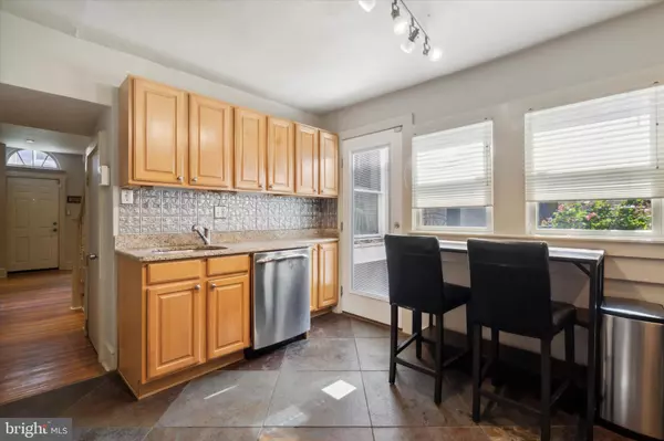 Philadelphia, PA 19146,1640 WAVERLY ST