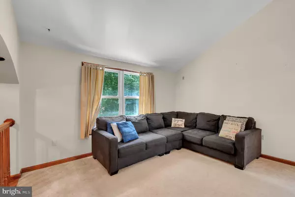 Hanover, PA 17331,265 BREEZEWOOD DR