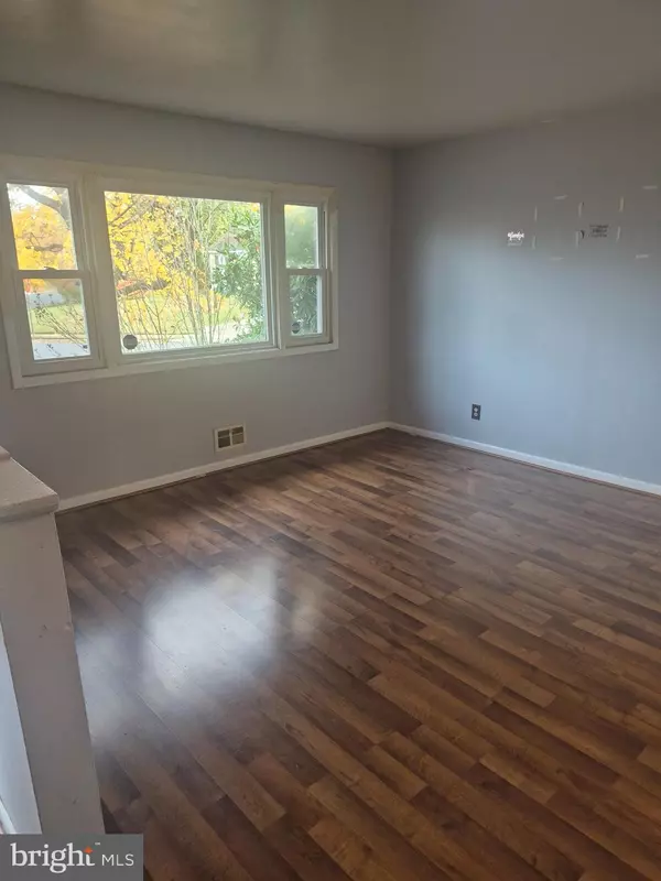 Mount Holly, NJ 08060,102 DAWN DR