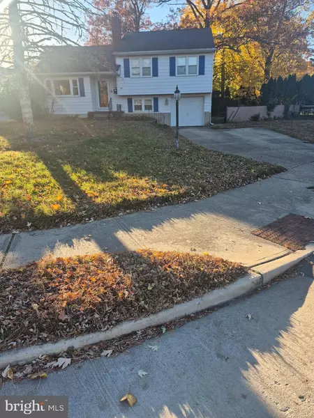 102 DAWN DR, Mount Holly, NJ 08060