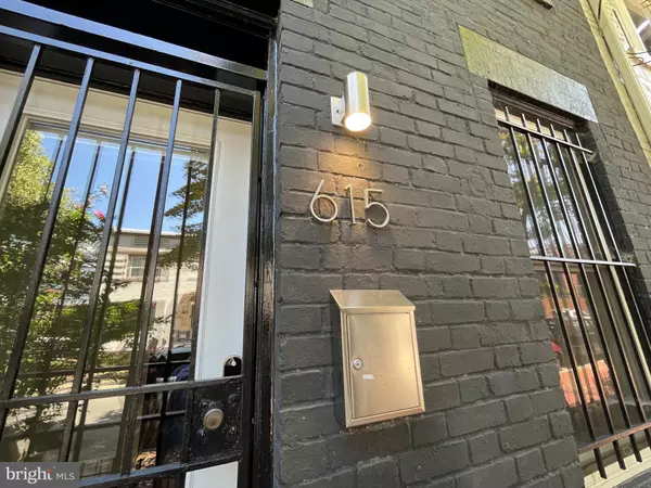 Washington, DC 20002,615 14TH PL NE