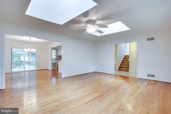 Bethesda, MD 20817,5904 LENOX RD