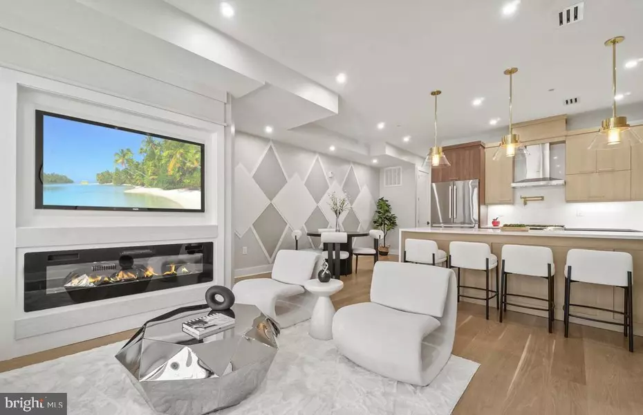 160 CENTRAL AVE #1, Jersey City, NJ 07307
