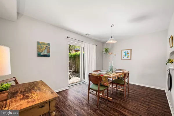 Philadelphia, PA 19130,829 N LECOUNT ST