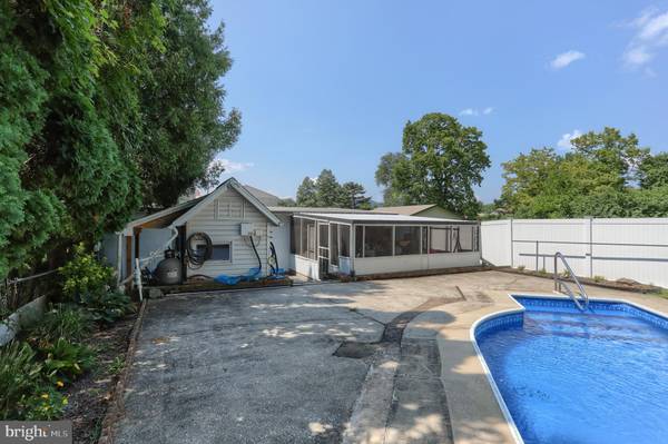 Reading, PA 19608,13 MONTELLO RD