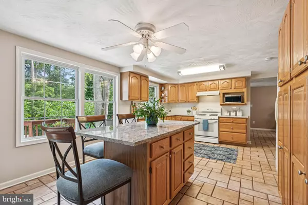 Arnold, MD 21012,553 BAY GREEN DR