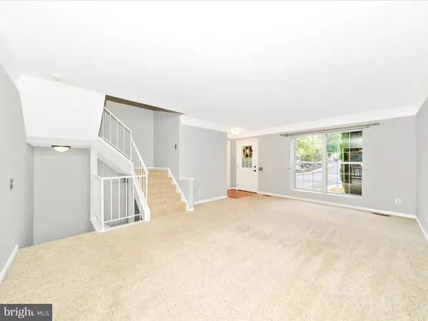 Woodbridge, VA 22191,2661 MCGUFFEYS CT