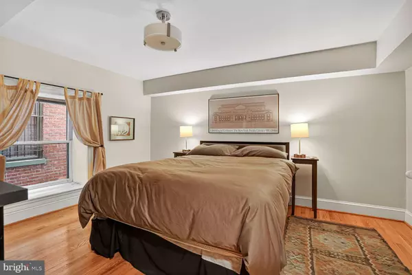 Washington, DC 20003,905 SOUTH CAROLINA AVE SE #6