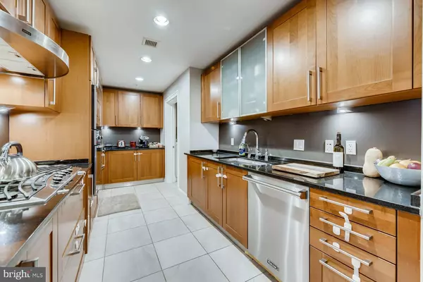 Baltimore, MD 21230,801 KEY HWY #470