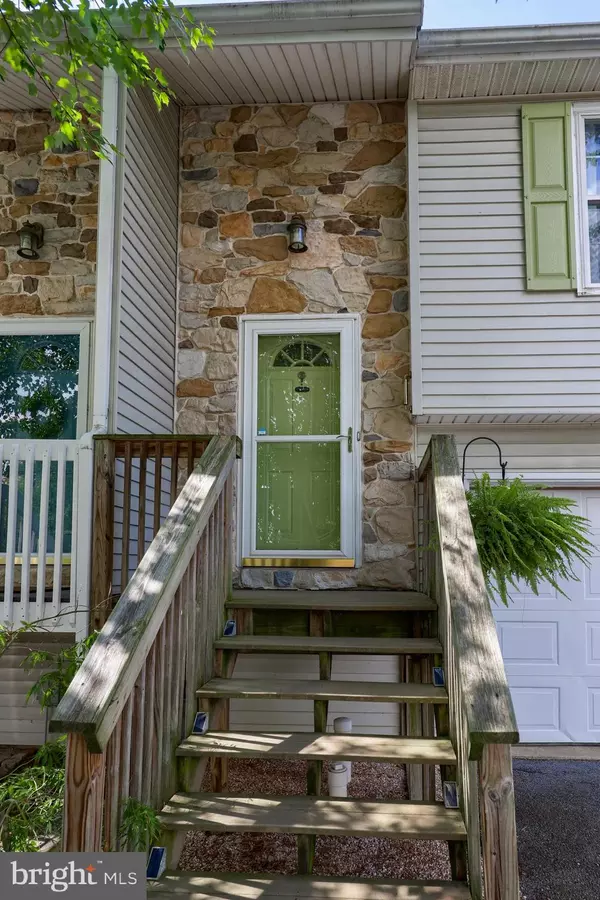 Lancaster, PA 17601,117 NORLAWN CIR