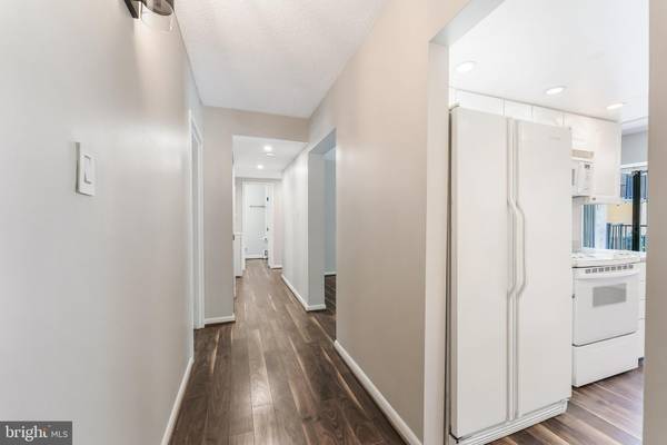 Reston, VA 20191,11657 STONEVIEW SQ #97/11C