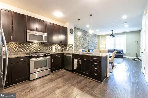 2203 RICHMOND HWY #101, Alexandria, VA 22301