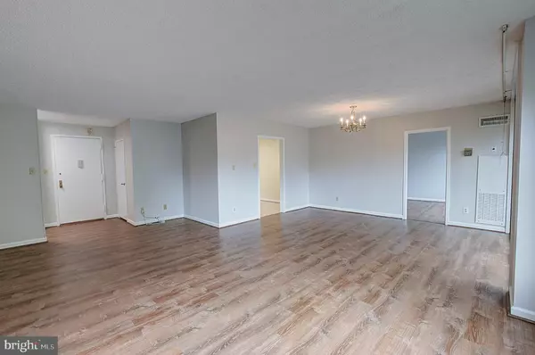 Bethesda, MD 20814,5225 POOKS HILL RD #710N