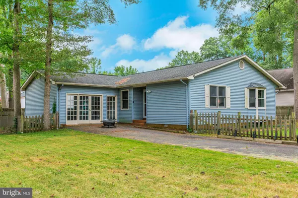 Colonial Beach, VA 22443,128 7TH ST