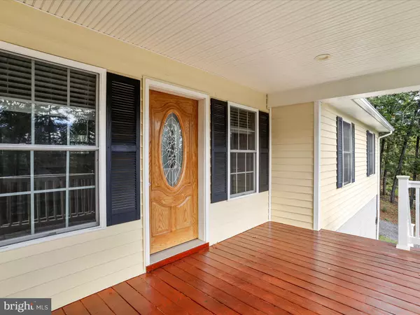 Paw Paw, WV 25434,275 MONUMENT DR