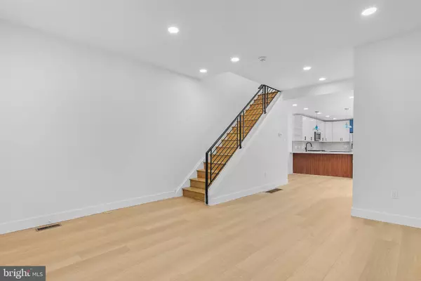 Philadelphia, PA 19133,2619 N 4TH ST