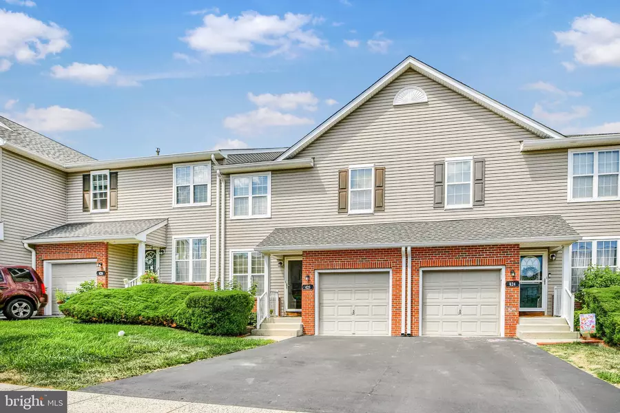 425 NOTTINGHAM LN, Collegeville, PA 19426