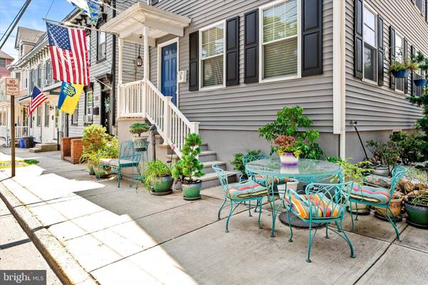 16 2ND ST, Bordentown, NJ 08505