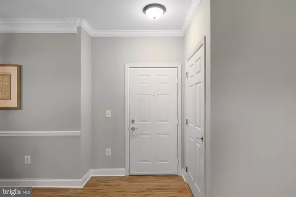 Ellicott City, MD 21043,2540 KENSINGTON GDNS #204