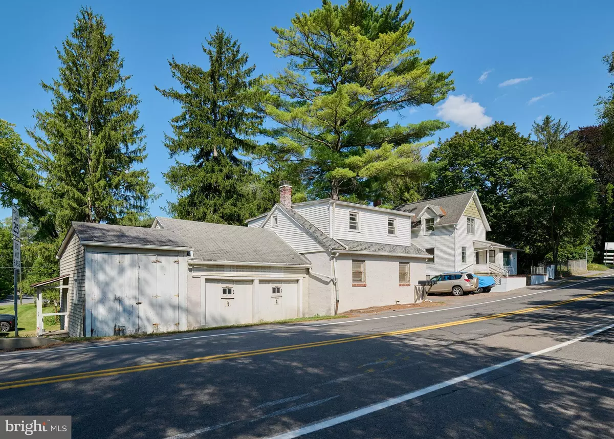 State College, PA 16801,829-833 ELMWOOD ST