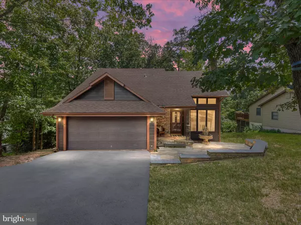 205 FAIRWAY CIR, Cross Junction, VA 22625