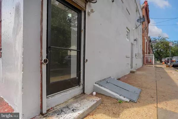 Philadelphia, PA 19133,133 W HUNTINGDON ST