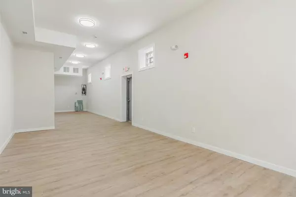 Philadelphia, PA 19133,133 W HUNTINGDON ST