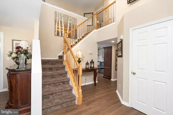 Columbus, NJ 08022,5 FOSTER LN