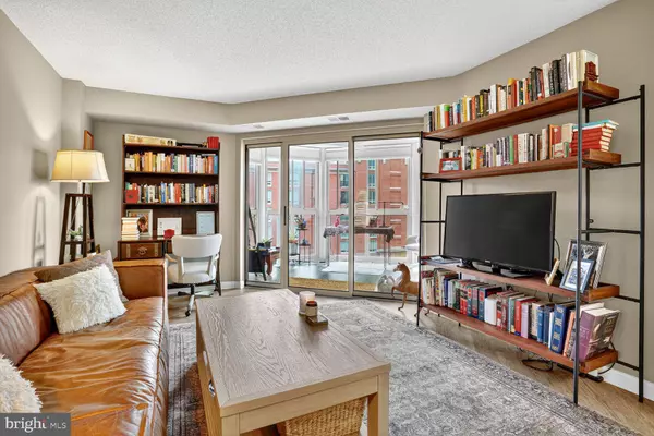 Alexandria, VA 22314,2121 JAMIESON AVE #1208