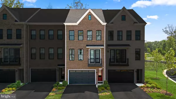 42131 SHINING STAR SQ, Ashburn, VA 20148