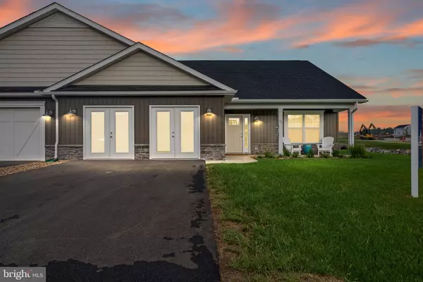 356 DRIPPING SPRING DR, Hedgesville, WV 25427
