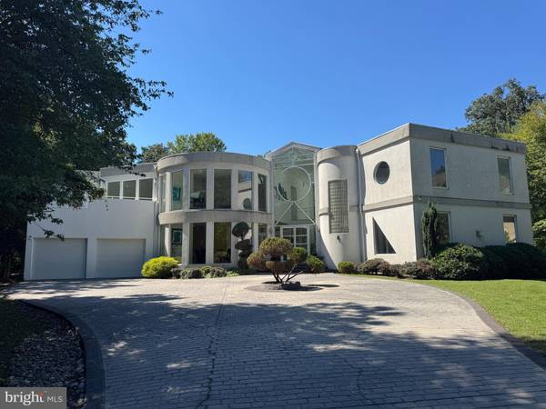 10 BATTERSEA LN, Fort Washington, MD 20744
