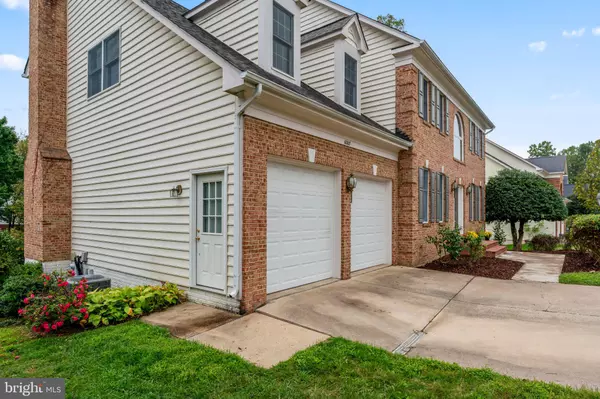 Alexandria, VA 22310,6207 WOODLAND LAKE DR