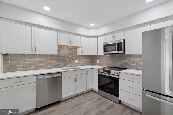 Chesterbrook, PA 19087,135 VALLEY STREAM CIR