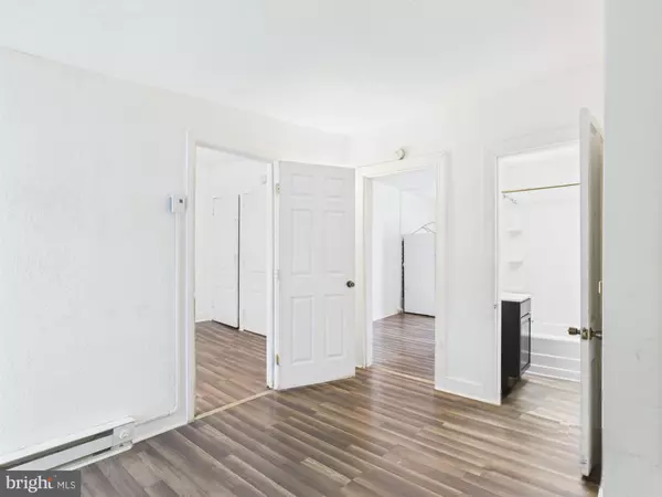 York, PA 17401,22 W KING ST