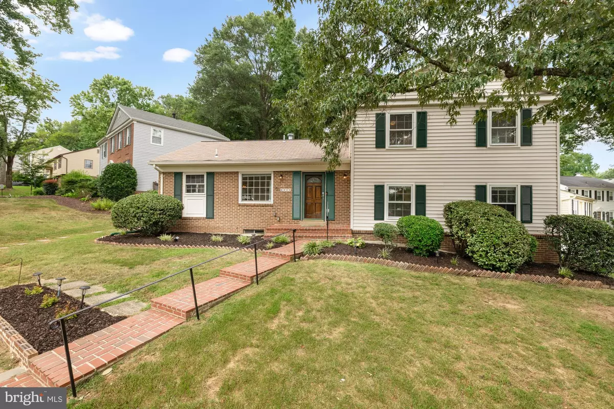 Alexandria, VA 22306,6825 STONEYBROOKE LN