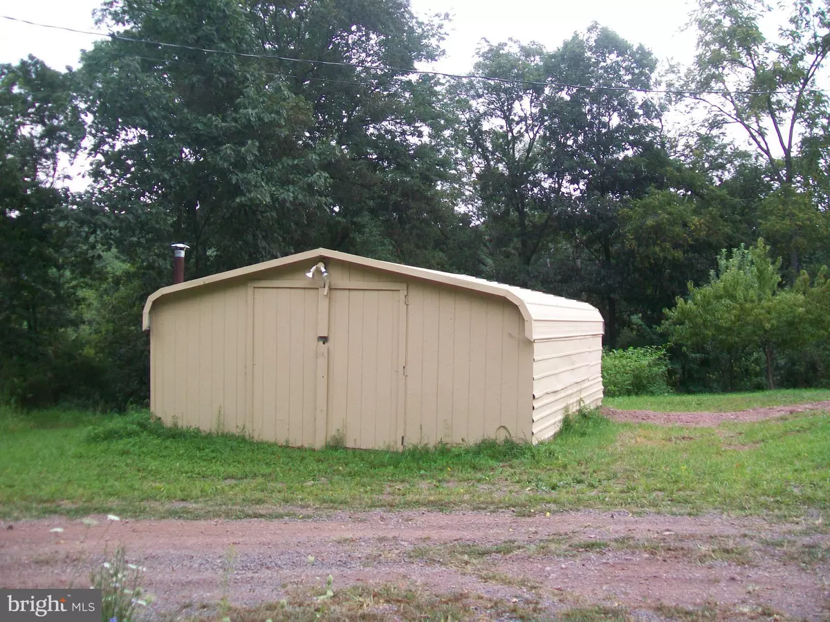 Levels, WV 25431,1442 FELLER DR