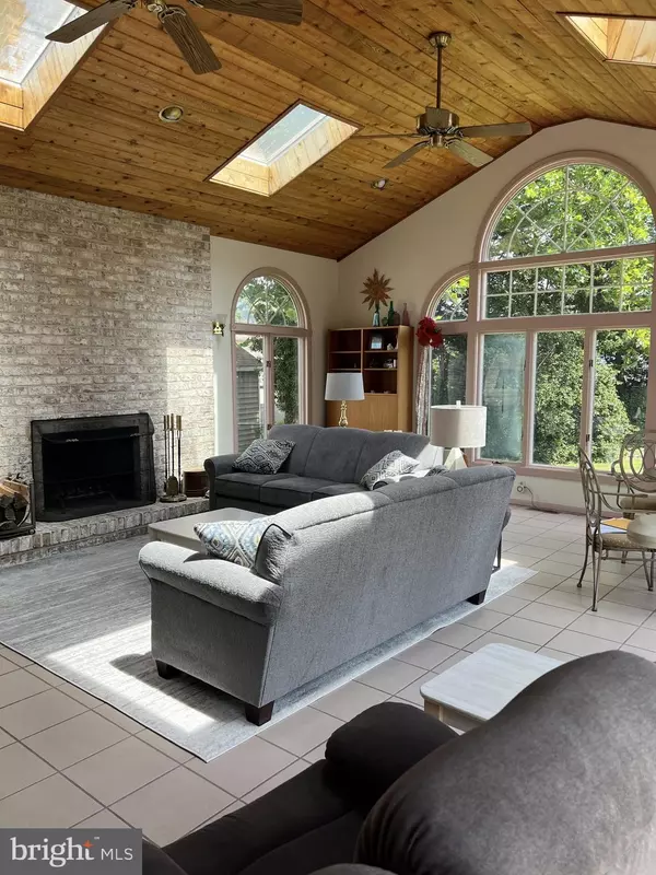 Glen Burnie, MD 21061,7959 PIPERS PATH