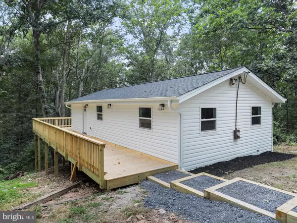 57 GROUSE TRL, Gerrardstown, WV 25420