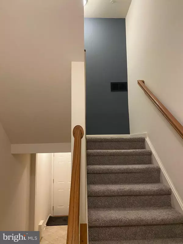 Gainesville, VA 20155,8049 CRESCENT PARK DR