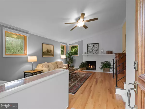 Alexandria, VA 22304,4712 SURRY PL
