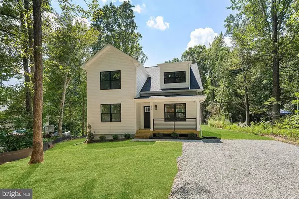 621 CLOVER HILL DR, Ruther Glen, VA 22546
