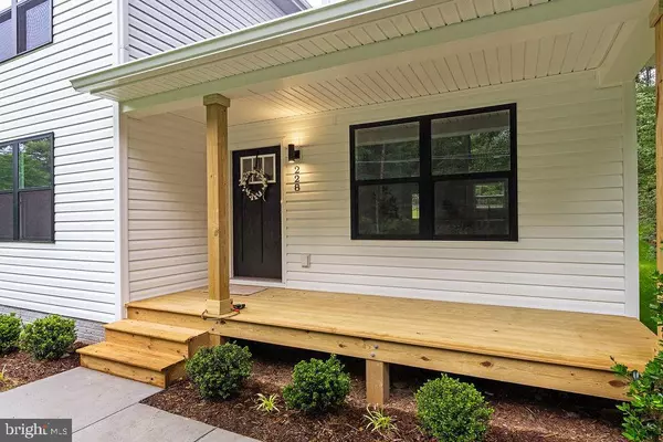 Ruther Glen, VA 22546,621 CLOVER HILL DR