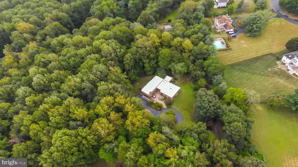 Great Falls, VA 22066,10916 THIMBLEBERRY LN