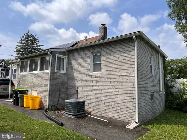 Ewing, NJ 08638,112 HAZELHURST AVE