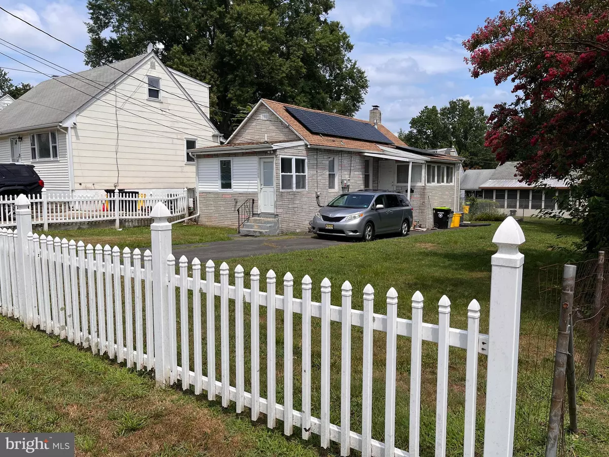 Ewing, NJ 08638,112 HAZELHURST AVE